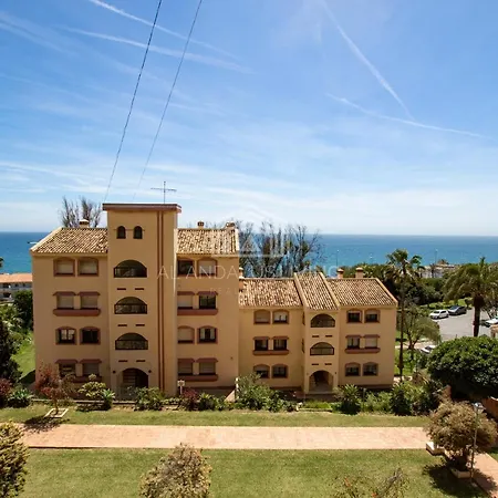 Panoramic Sea Views And Direct Access To The Beach From The Community In Torrenueva *