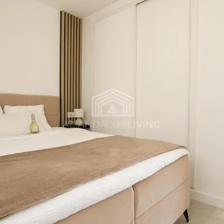 Panoramic Sea Views And Direct Access To The Beach From The Community In Torrenueva