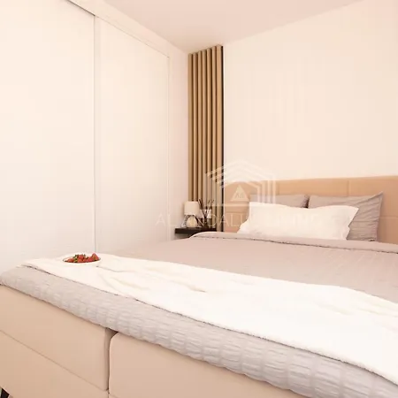 Lejlighed Panoramic Sea Views And Direct Access To The Beach From The Community In Torrenueva Málaga