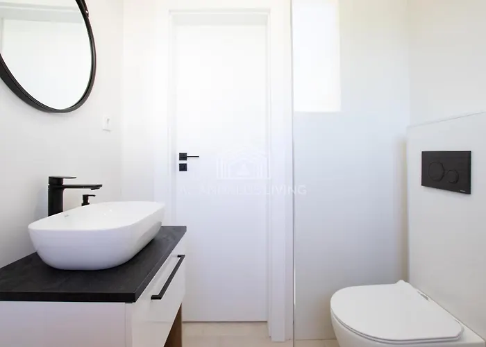 Panoramic Sea Views And Direct Access To The From The Community In Torrenueva Apartmán *