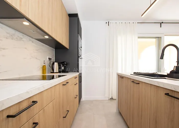 Panoramic Sea Views And Direct Access To The From The Community In Torrenueva Apartmán *