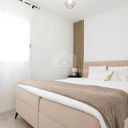 Panoramic Sea Views And Direct Access To The Beach From The Community In Torrenueva *