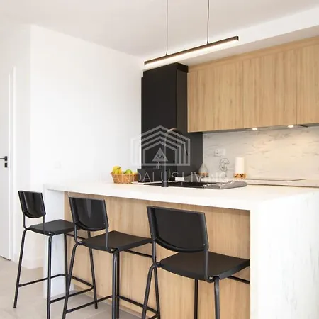Apartment Panoramic Sea Views And Direct Access To The Beach From The Community In Torrenueva