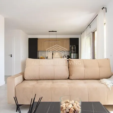 Apartment Panoramic Sea Views And Direct Access To The Beach From The Community In Torrenueva *
